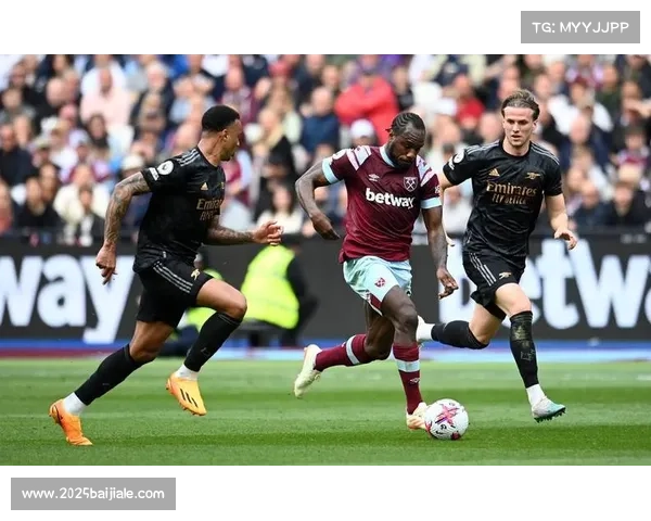 长传战术回归:英超场均传球次数创15年新低